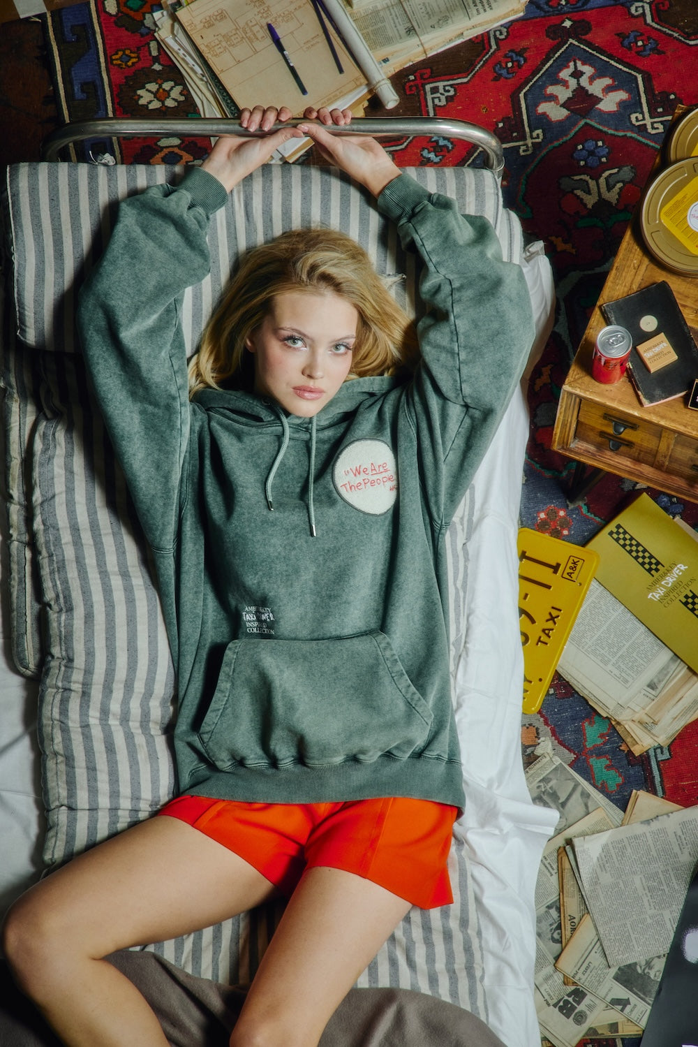 Hoodie "We Are the People"