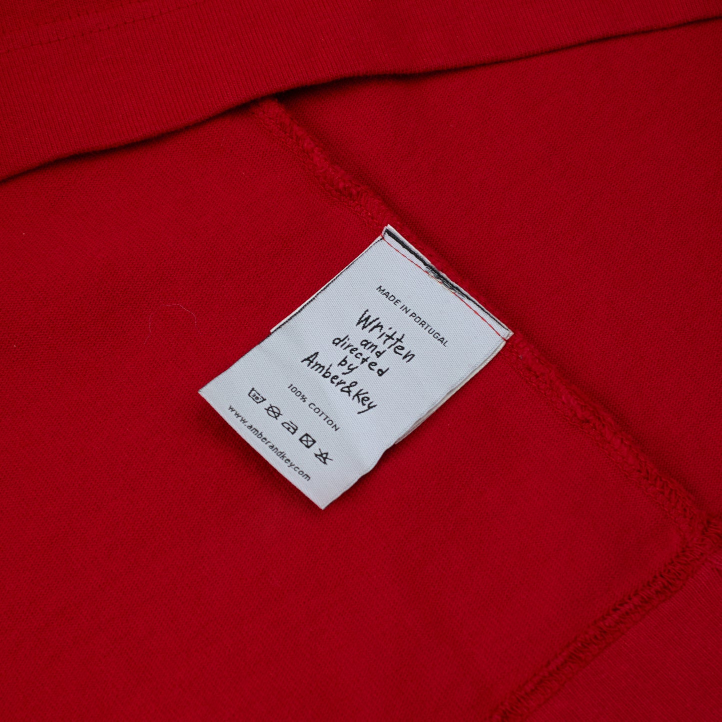 Long Sleeve "The Kiss Red"